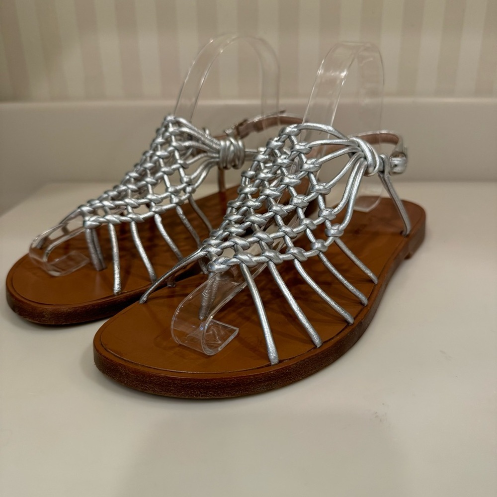 Stuart Weitzman Seaside Silver Metallic Leather Gladiator Sandals Size 8.5 - Picture 4 of 14
